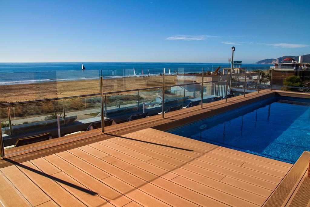 Apartaments Maritim Castelldefels Exteriör bild